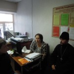Помочь каждоиу
